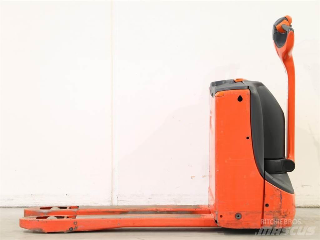 Linde T16/1152-00 معدات التكديس الجوالة