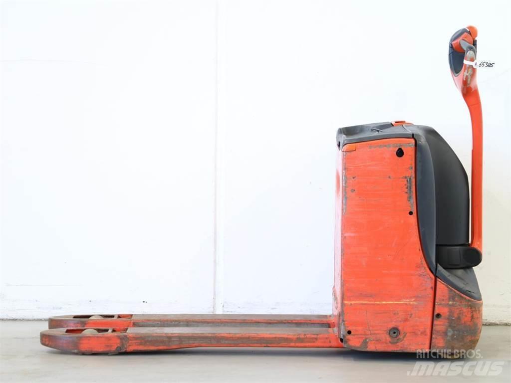 Linde T16/1152-00 معدات التكديس الجوالة