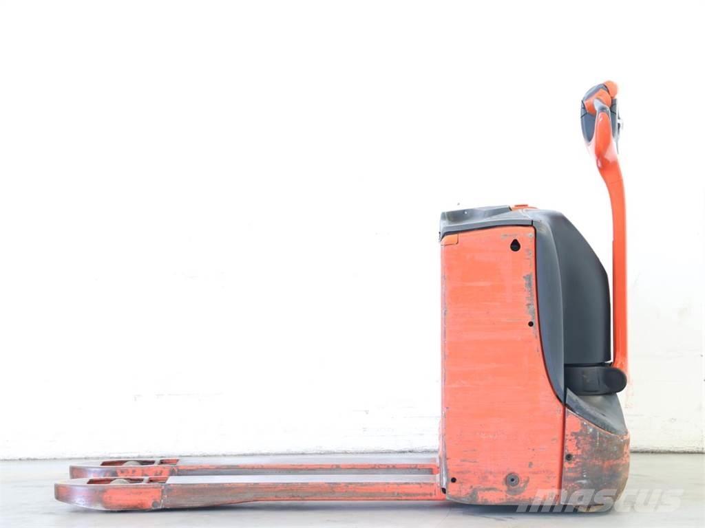 Linde T16/1152-00 معدات التكديس الجوالة