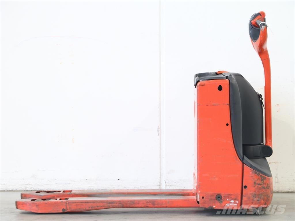 Linde T16/1152-00 معدات التكديس الجوالة