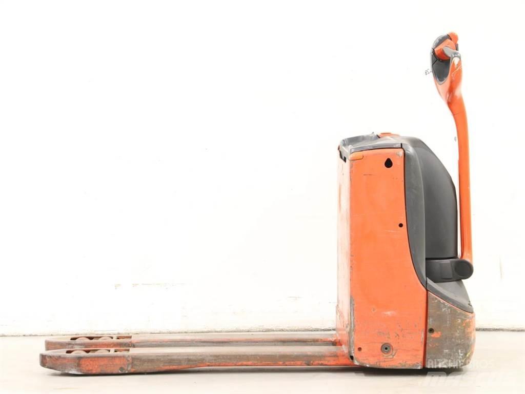 Linde T16/1152-00 معدات التكديس الجوالة
