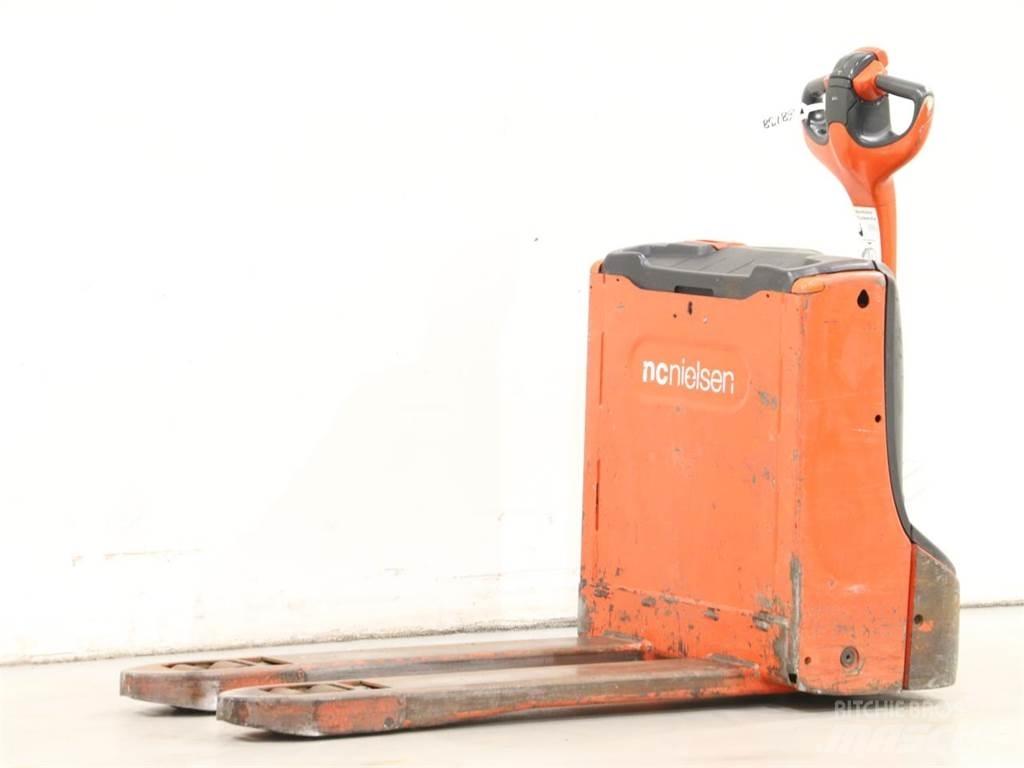 Linde T16/1152-00 معدات التكديس الجوالة