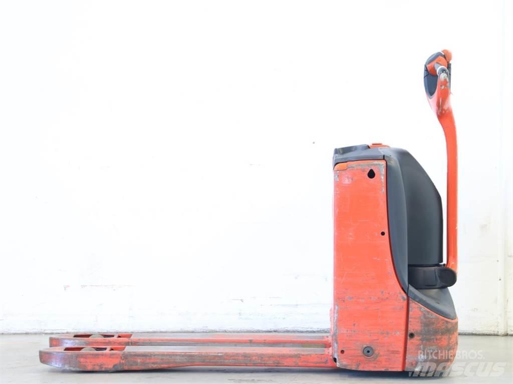 Linde T16/1152-02 معدات التكديس الجوالة