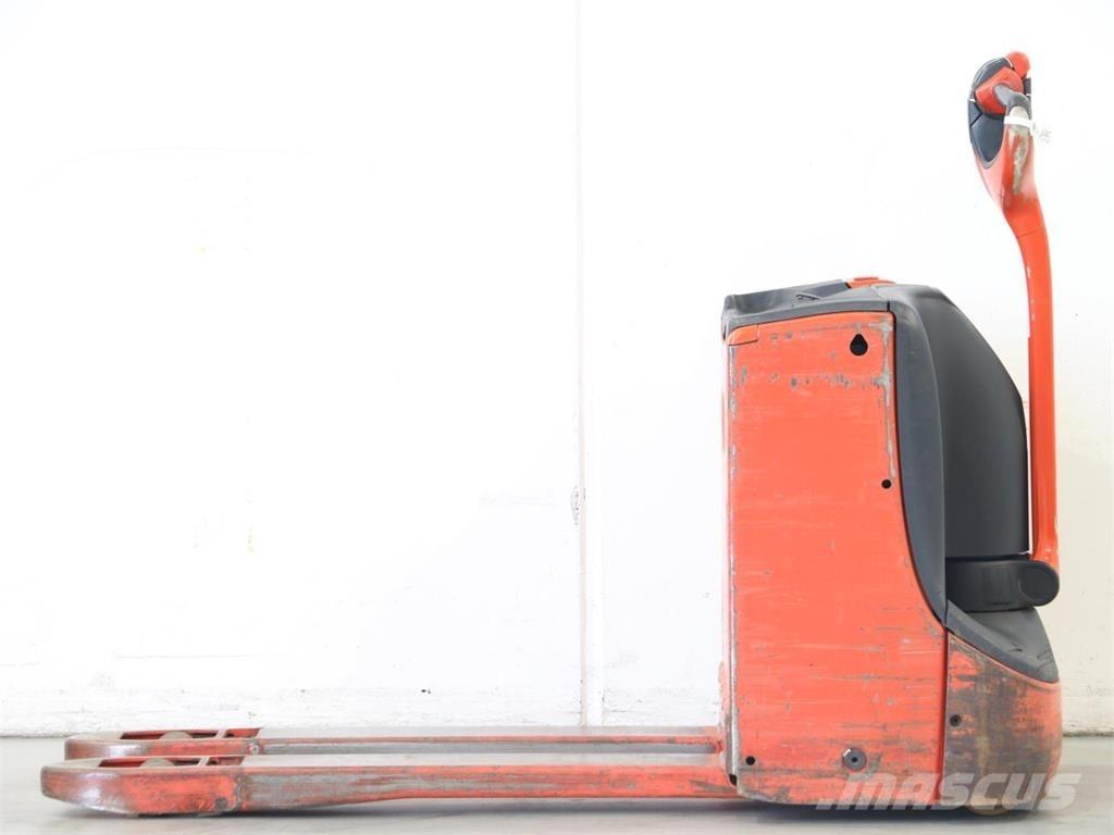 Linde T16/1152-02 معدات التكديس الجوالة