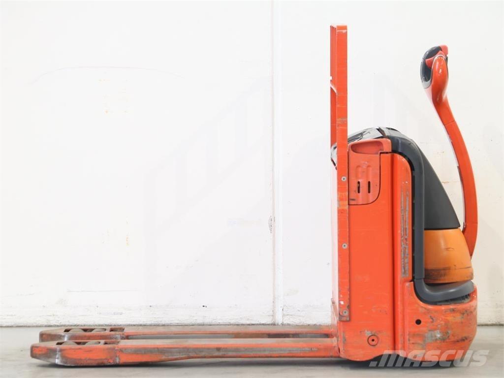 Linde T16/360 معدات التكديس الجوالة