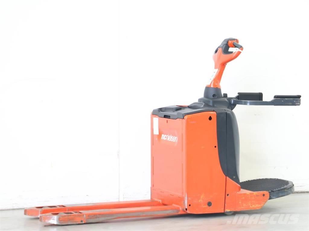 Linde T16P/1151 معدات التكديس الجوالة