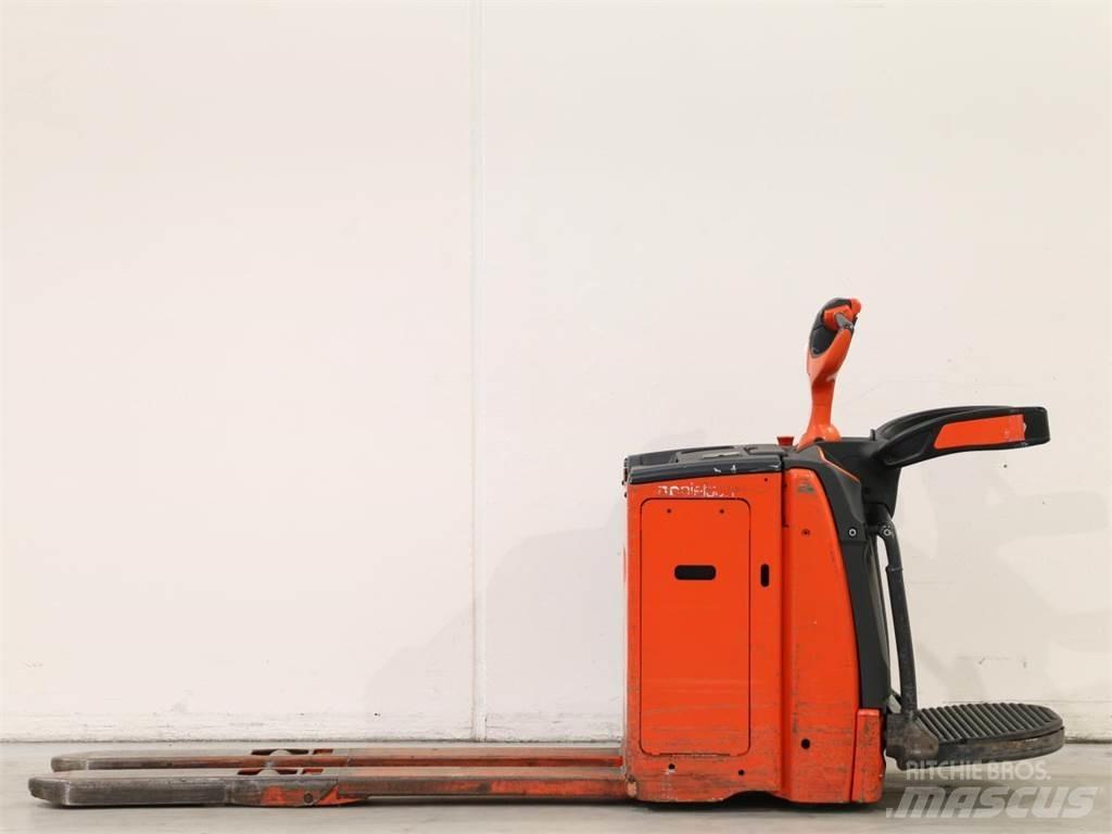 Linde T20AP/1153-00 معدات التكديس الجوالة