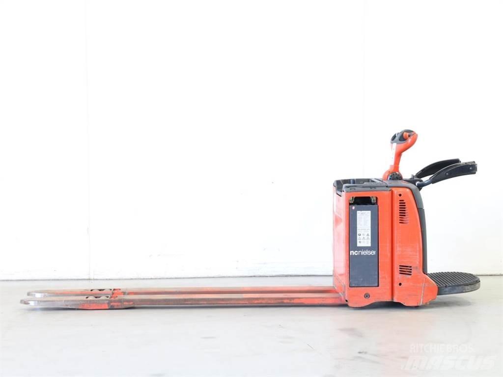 Linde T20AP/131 معدات التكديس الجوالة
