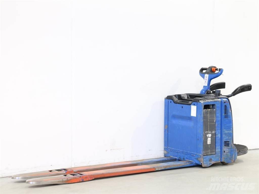 Linde T20AP/131 معدات التكديس الجوالة