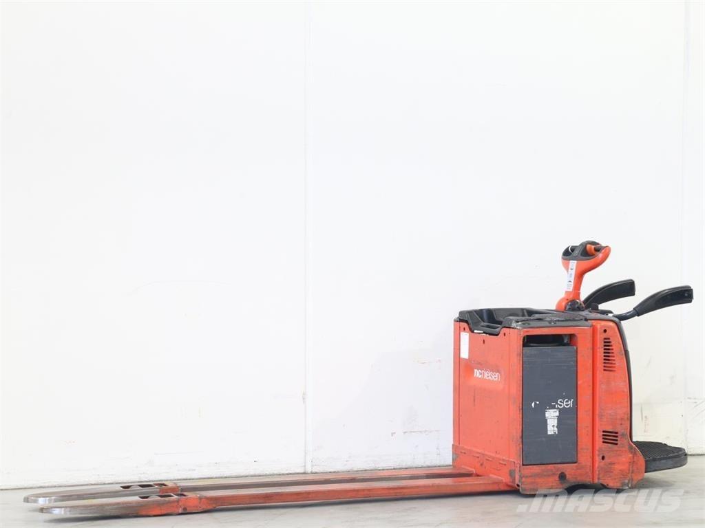 Linde T20AP/131 معدات التكديس الجوالة