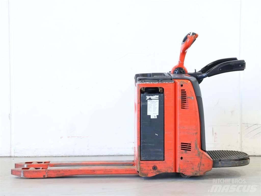 Linde T20AP/131 Pedestrian stacker