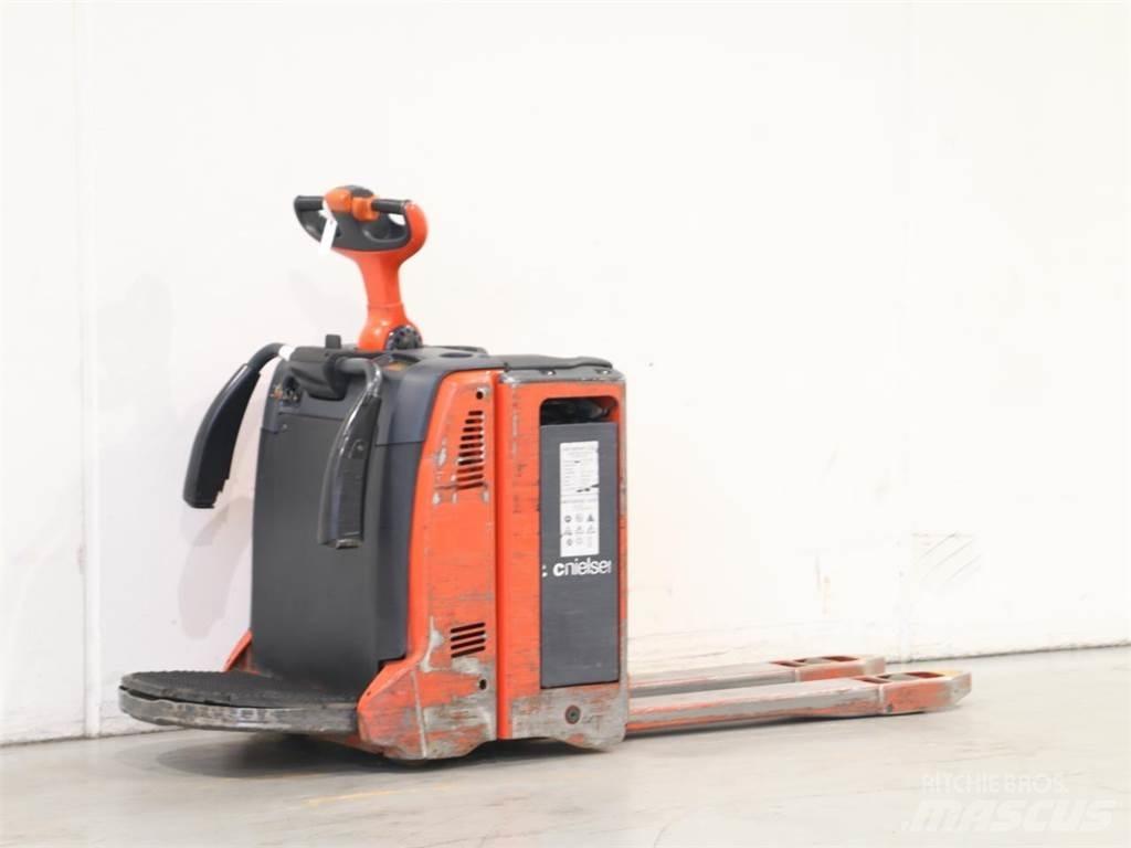 Linde T20AP/131 معدات التكديس الجوالة