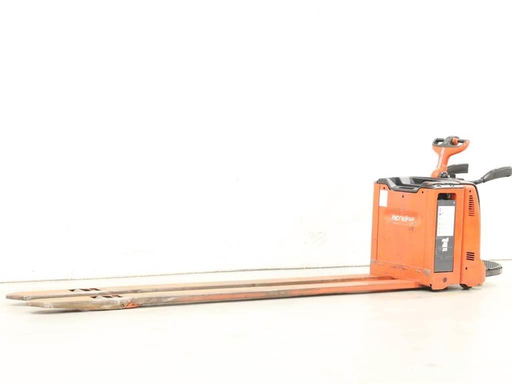Linde T20AP/131-07 معدات التكديس الجوالة