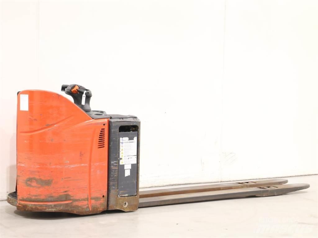 Linde T20SP/131 معدات التكديس الجوالة