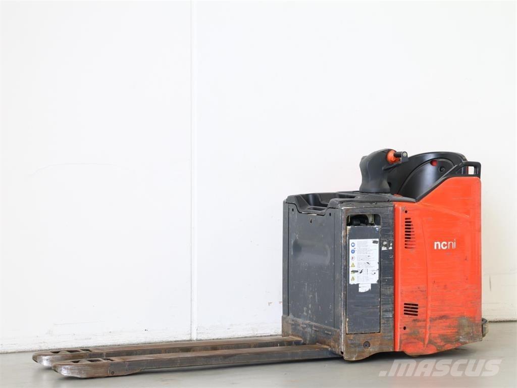 Linde T20SP/131 معدات التكديس الجوالة