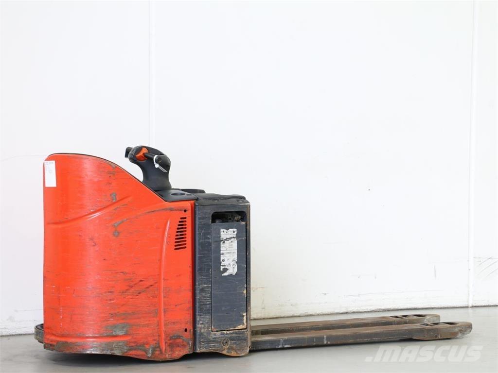 Linde T20SP/131 معدات التكديس الجوالة