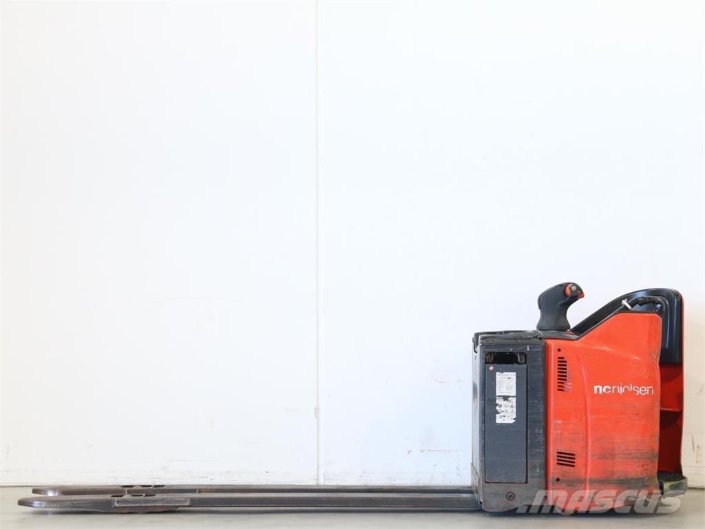 Linde T20SP/131 معدات التكديس الجوالة