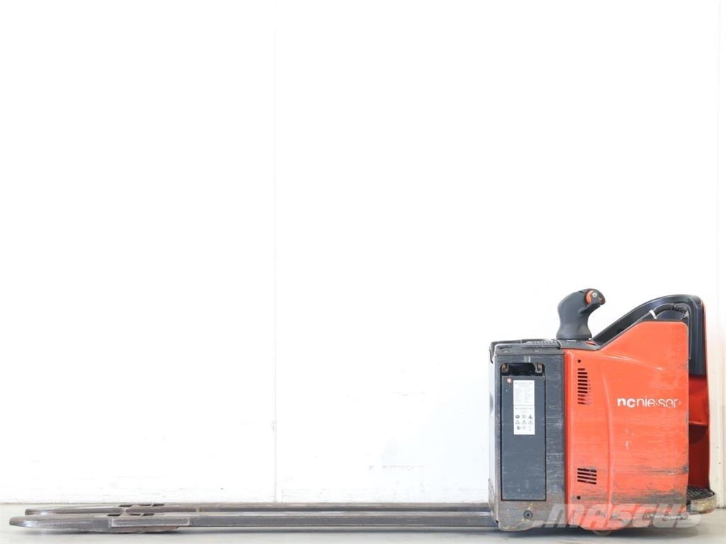 Linde T20SP/131 معدات التكديس الجوالة