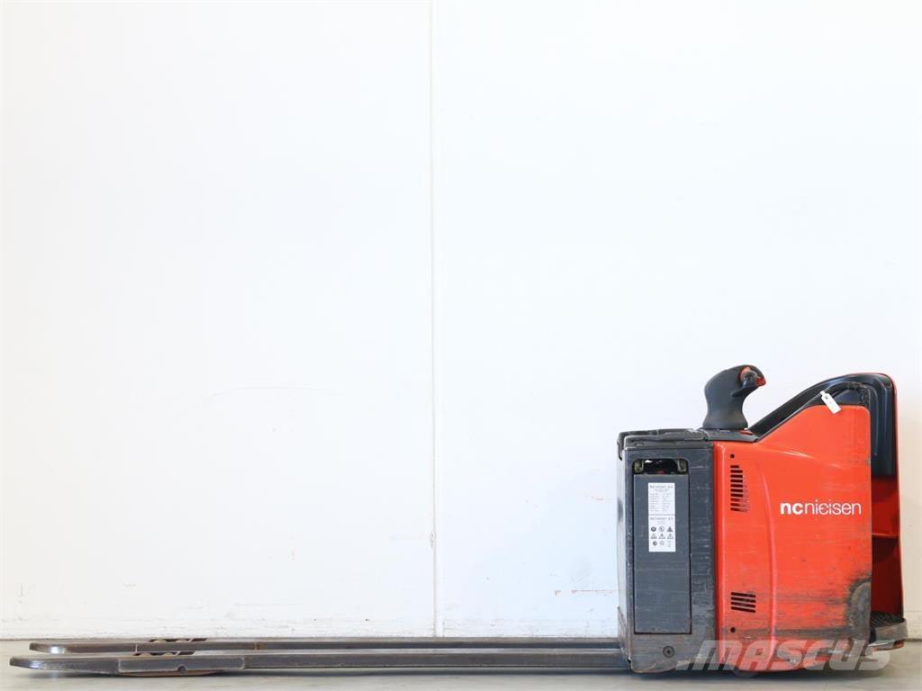 Linde T20SP/131 معدات التكديس الجوالة