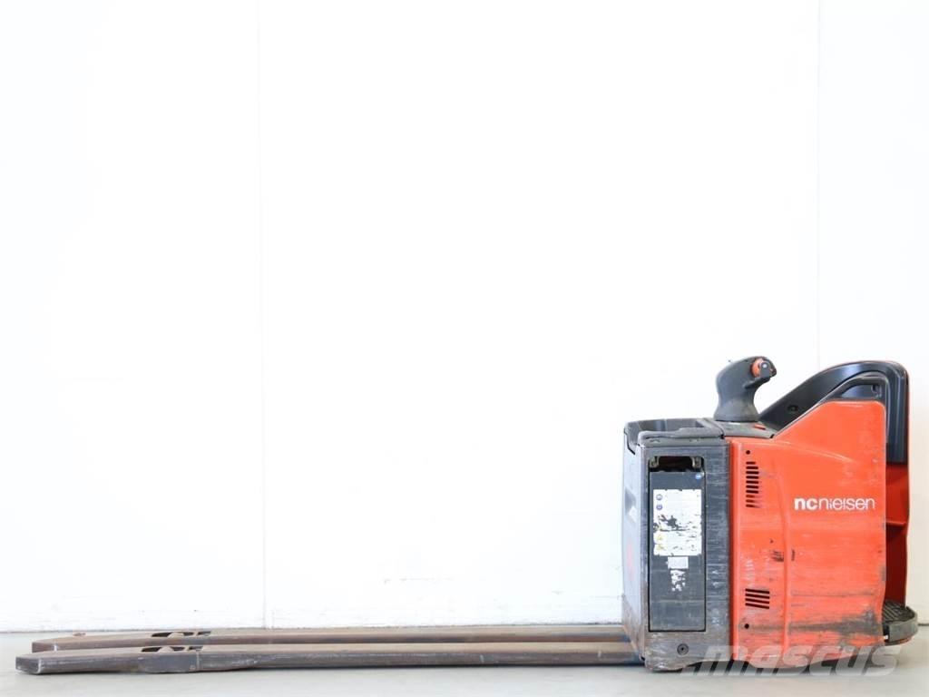 Linde T20SP/131 معدات التكديس الجوالة