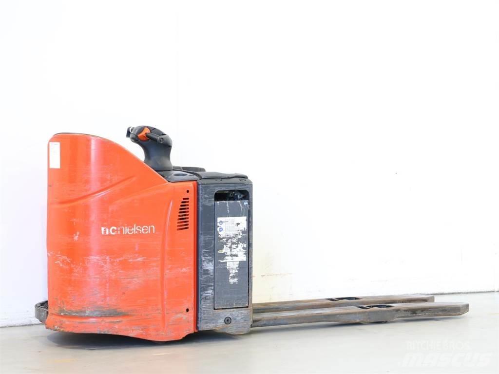 Linde T20SP/131 معدات التكديس الجوالة