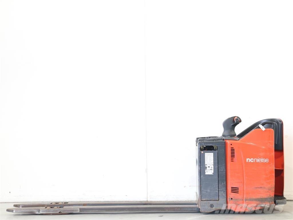 Linde T20SP/131 معدات التكديس الجوالة