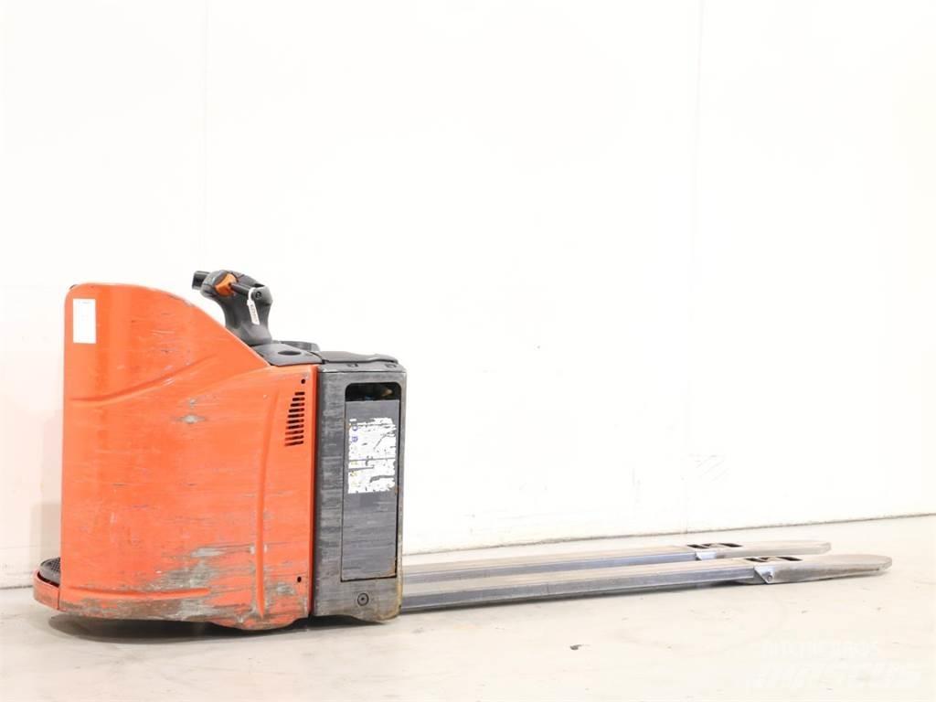 Linde T20SP/131 معدات التكديس الجوالة