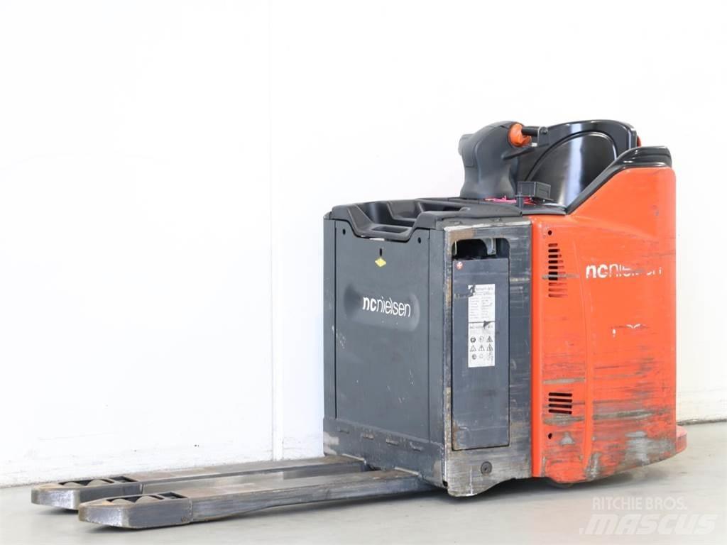 Linde T20SP/131 معدات التكديس الجوالة