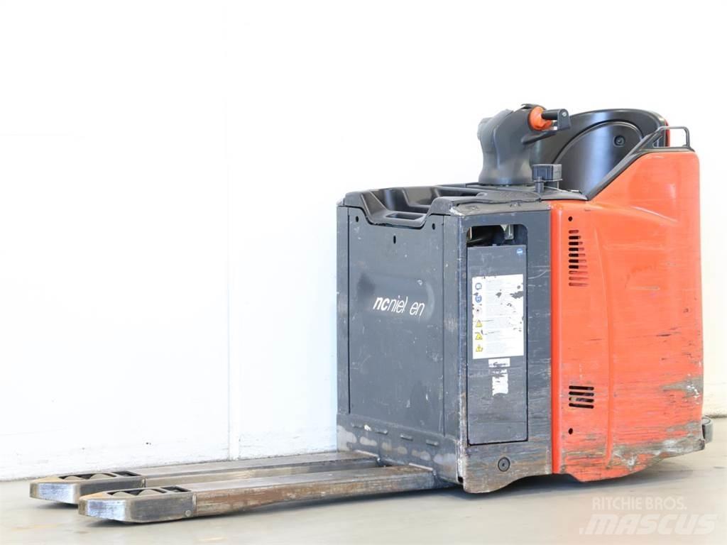Linde T20SP/131 معدات التكديس الجوالة