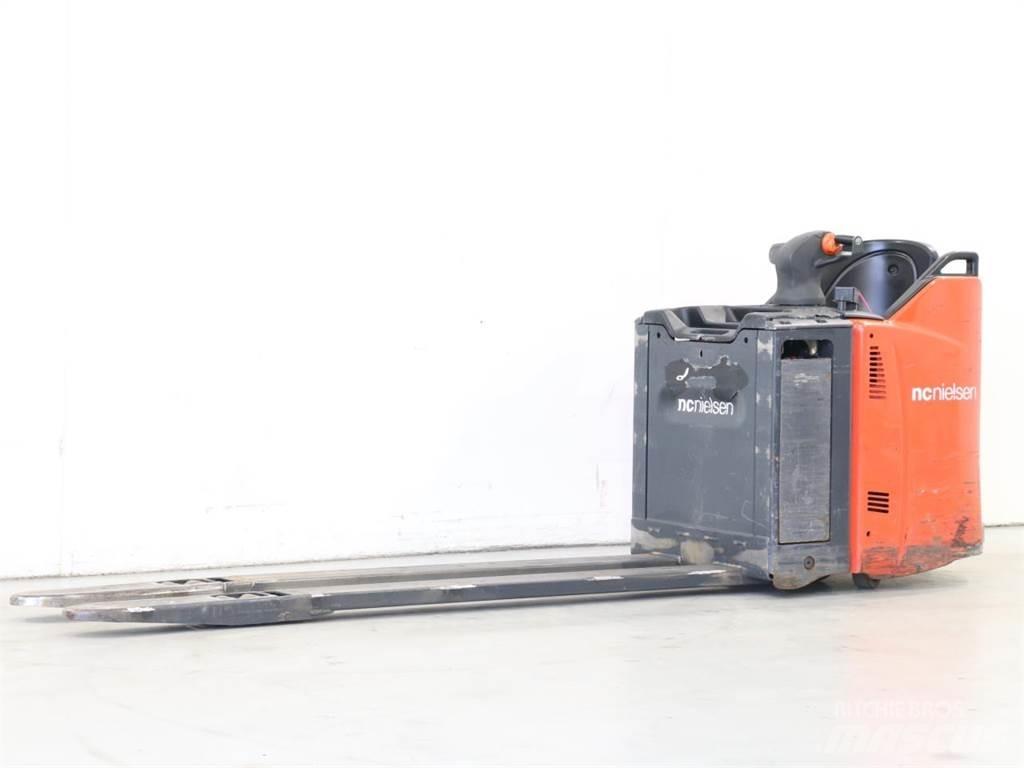 Linde T20SP/131 معدات التكديس الجوالة