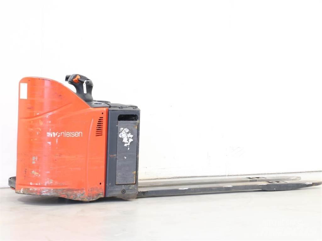 Linde T20SP/131 معدات التكديس الجوالة