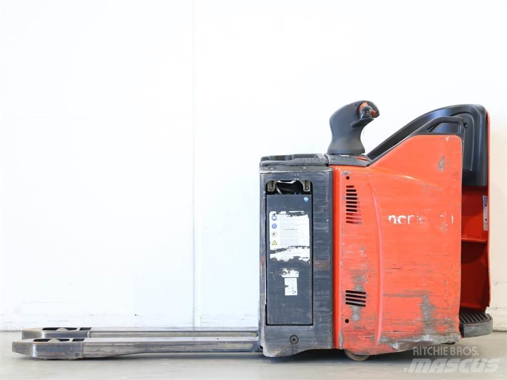 Linde T20SP/131-02 معدات التكديس الجوالة