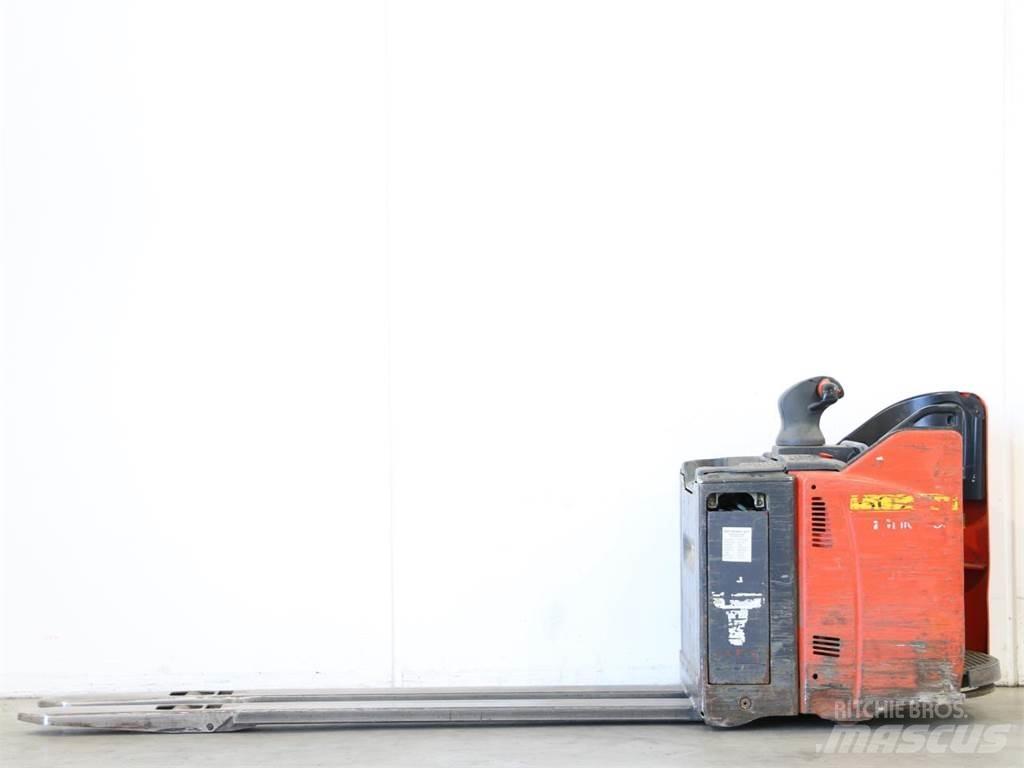 Linde T20SP/131-07 معدات التكديس الجوالة