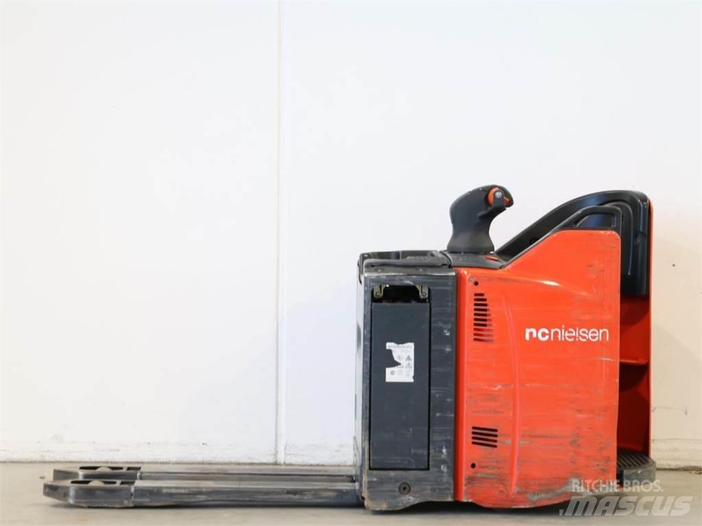 Linde T20SP/131-07 معدات التكديس الجوالة