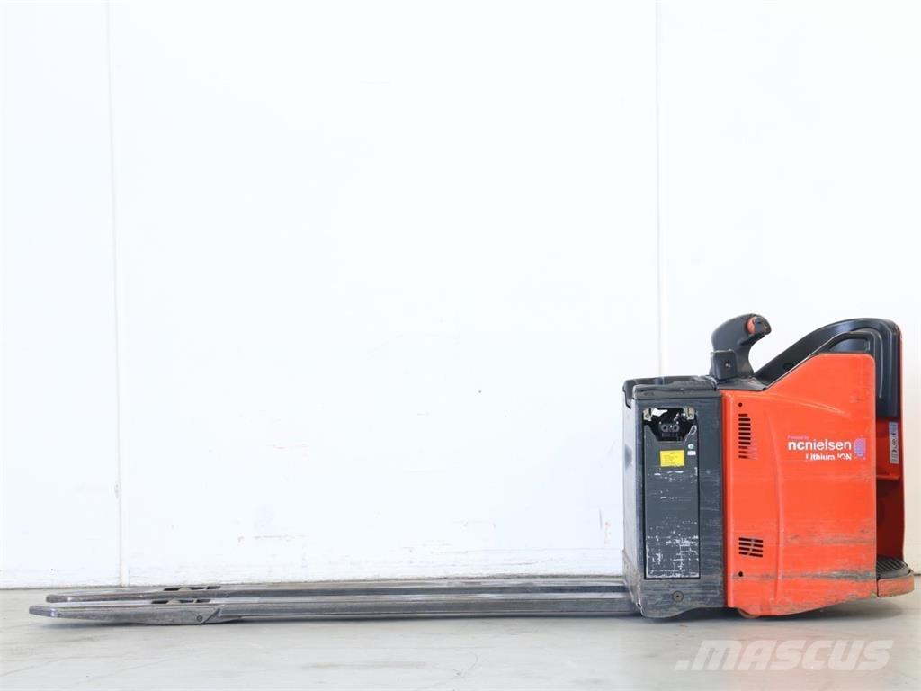 Linde T20SP/131-07 معدات التكديس الجوالة