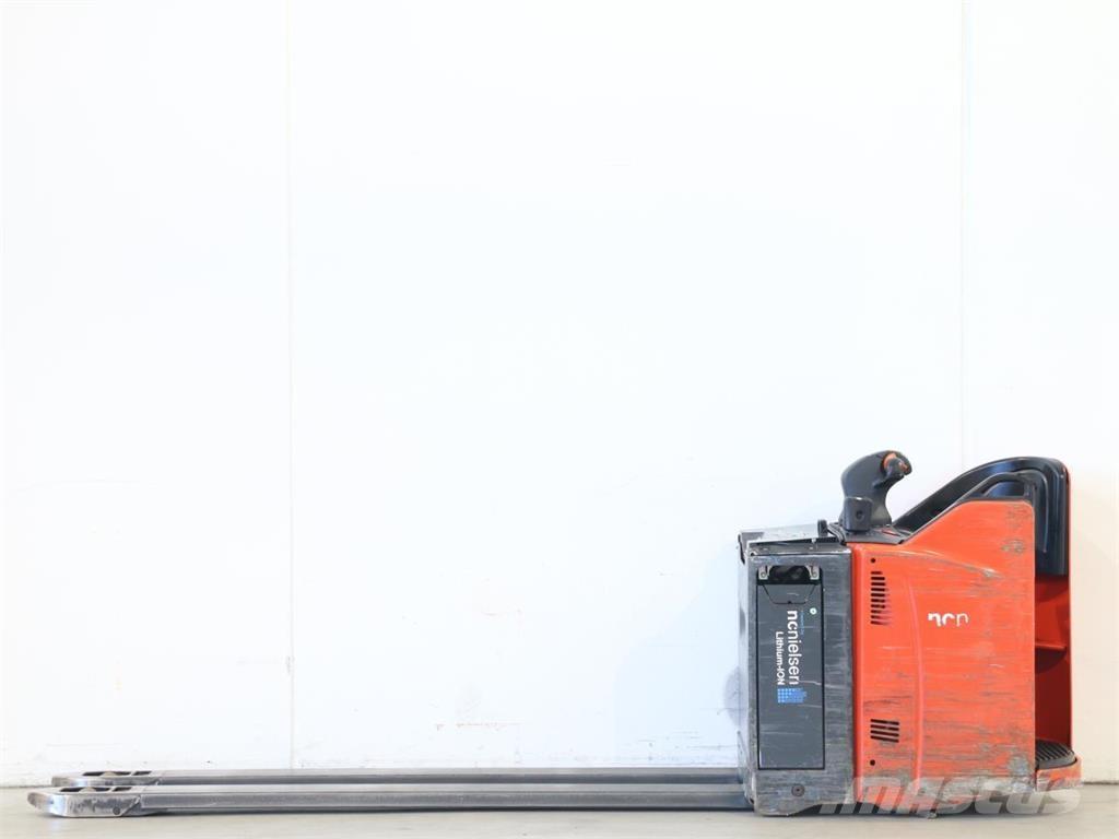 Linde T20SP/131-08 معدات التكديس الجوالة