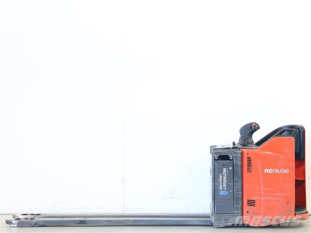 Linde T20SP/131-08 معدات التكديس الجوالة