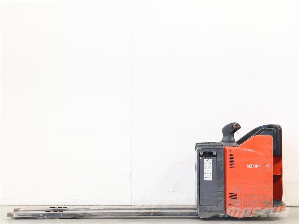 Linde T20SP/131-08 معدات التكديس الجوالة