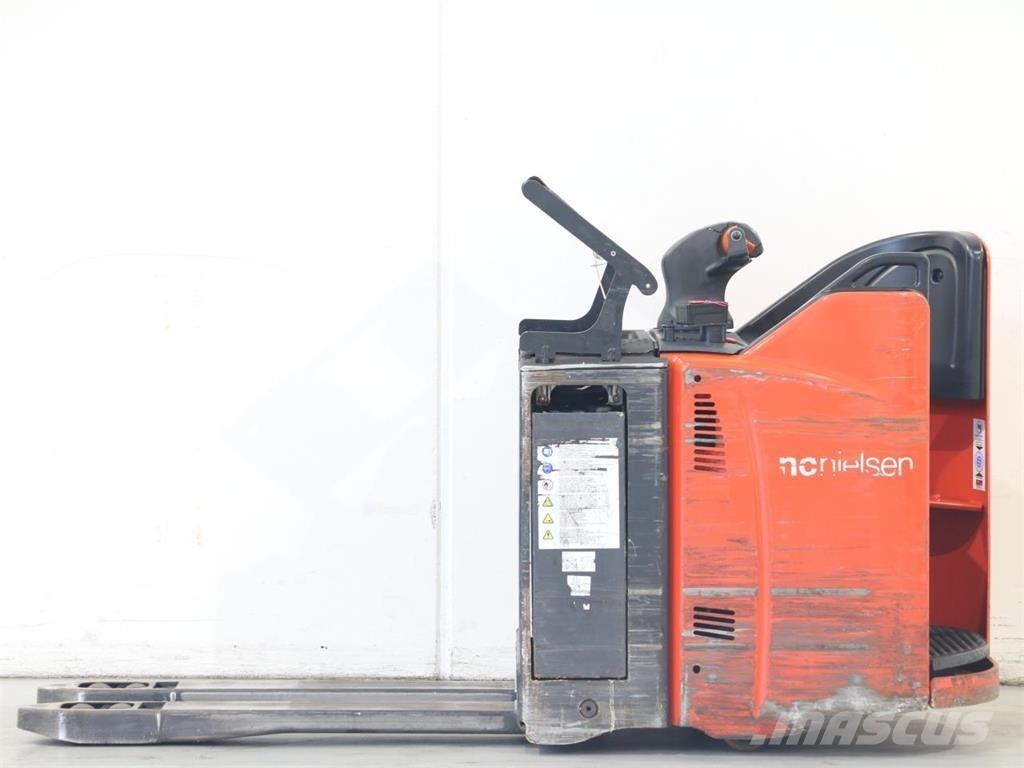 Linde T20SP/131-08 معدات التكديس الجوالة