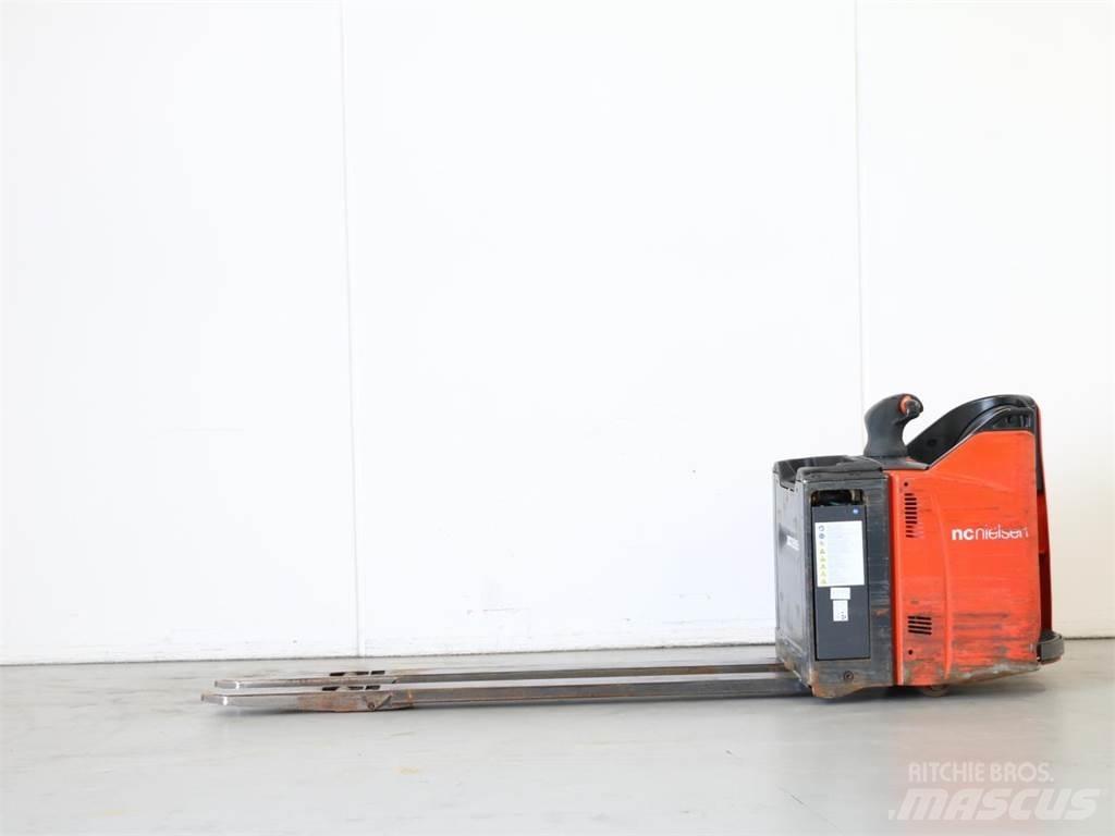 Linde T25SP/131-07 معدات التكديس الجوالة