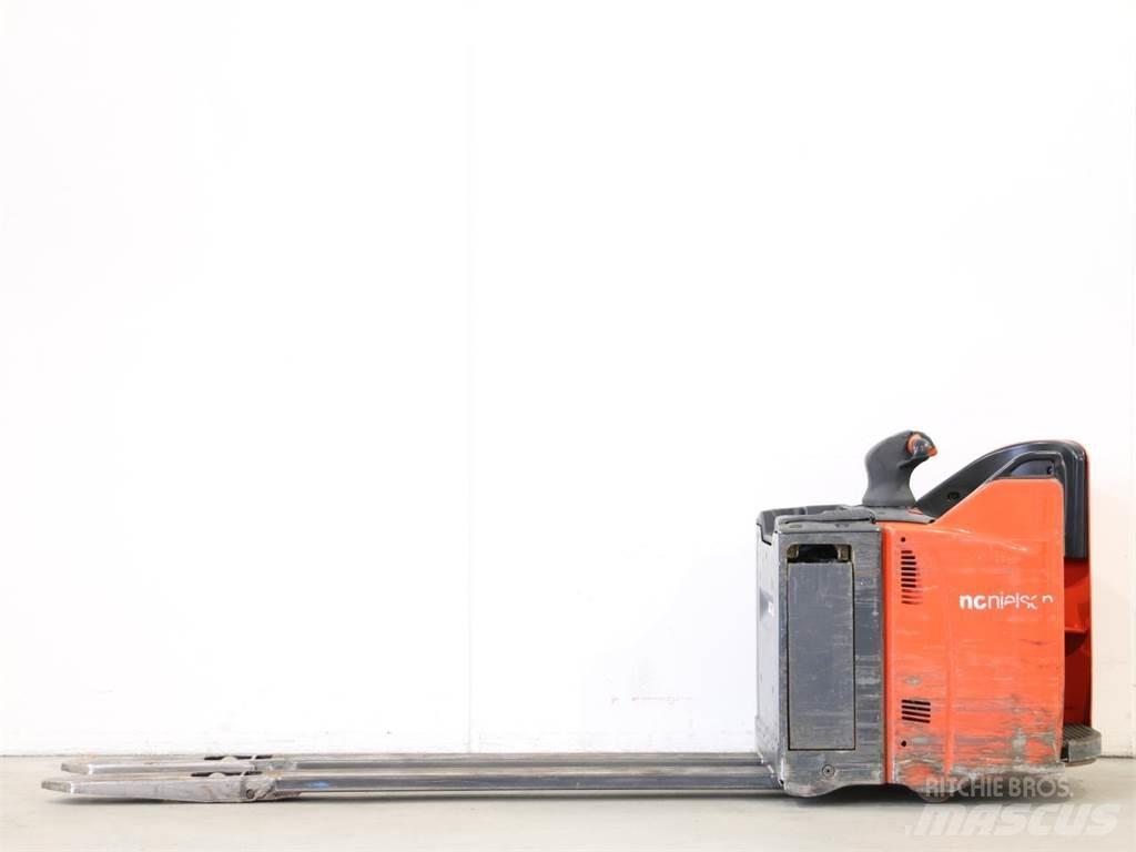 Linde T25SP/131-07 معدات التكديس الجوالة