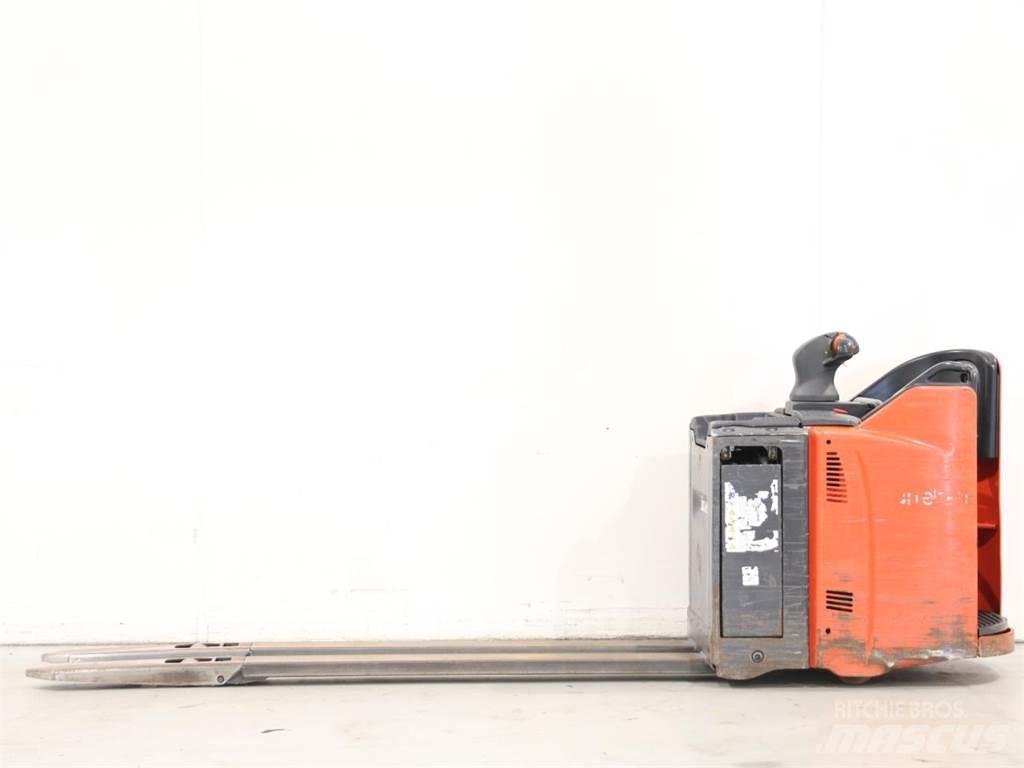 Linde T25SP/131-08 معدات التكديس الجوالة