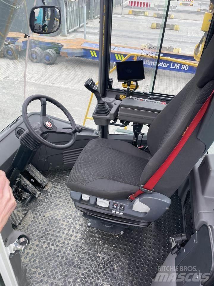 SMV 4531 TC5 شاحنة مناولة