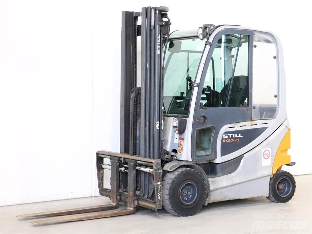Still RX 60-25 شاحنات ذات رافعات شوكية تعمل بالكهرباء