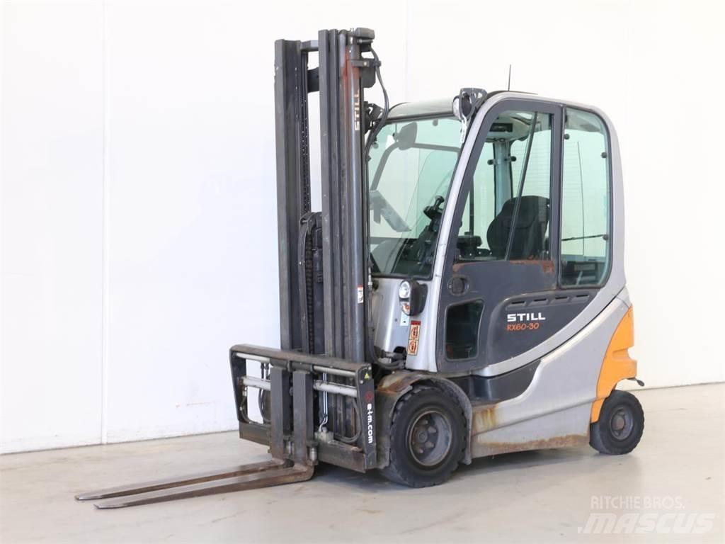 Still RX 60-30 شاحنات ذات رافعات شوكية تعمل بالكهرباء