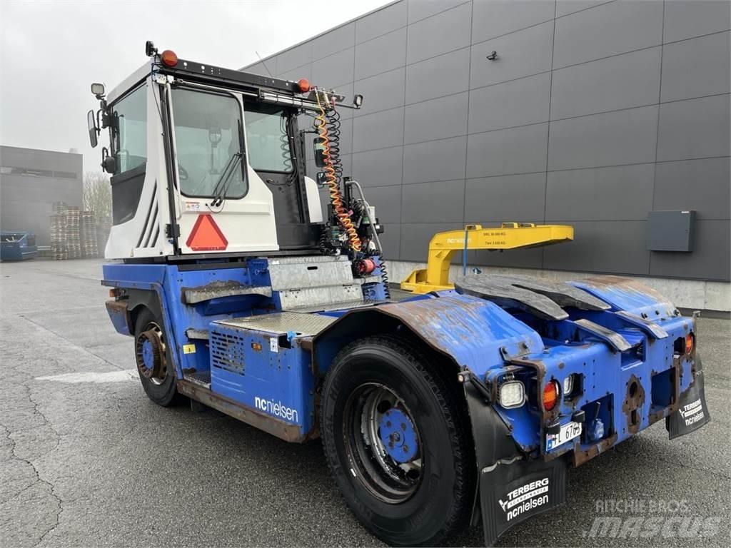 Terberg RT223 4X4 أخرى