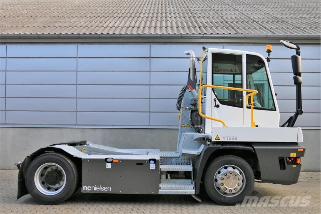 Terberg YT223 4x2 أخرى