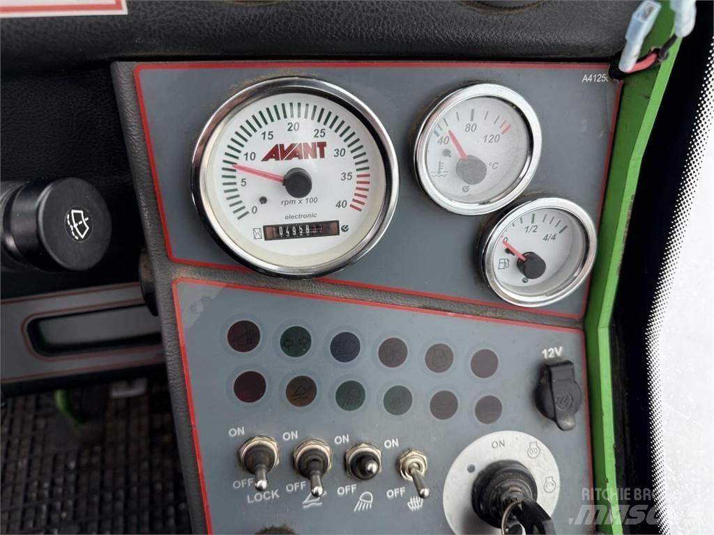 Avant 640 DLX لوادر صغيرة