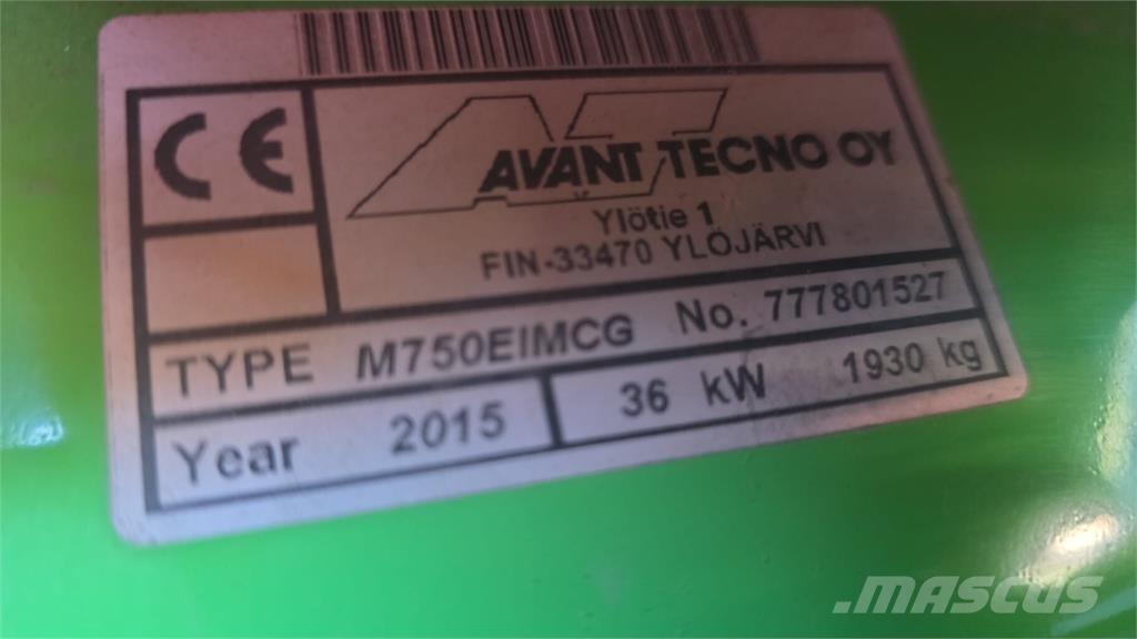 Avant 750 لوادر صغيرة