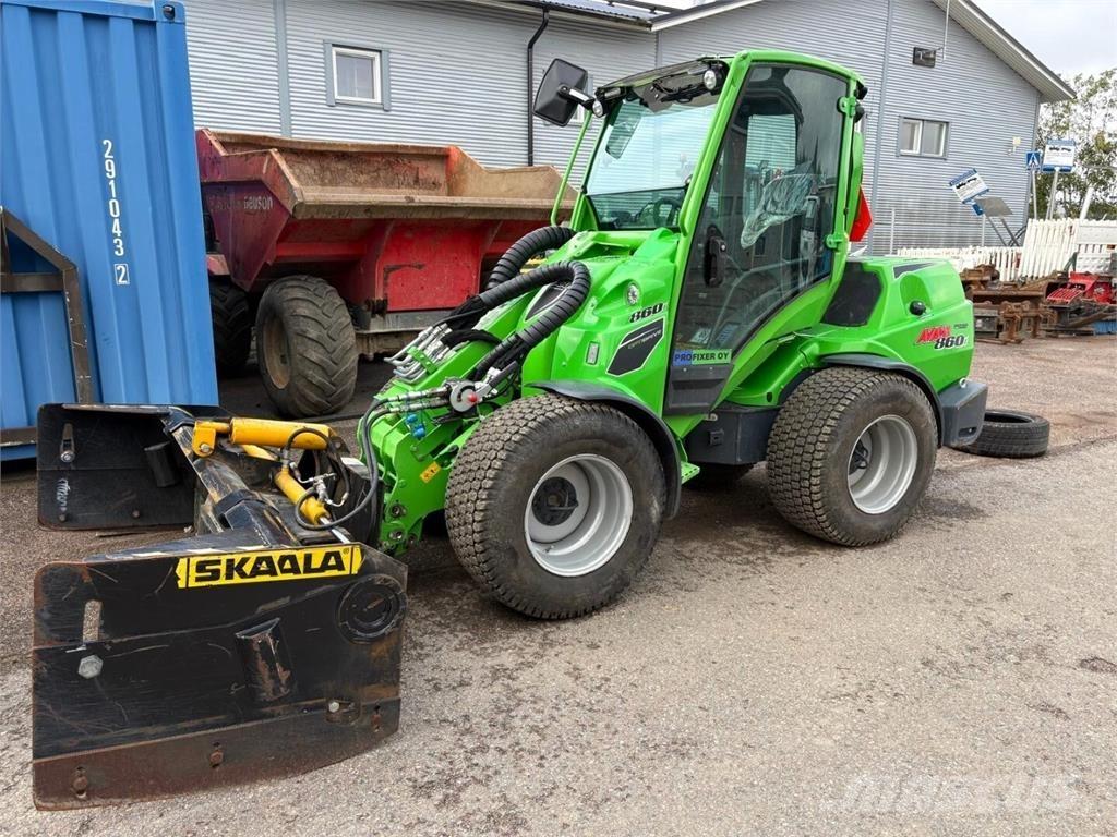 Avant 860 i لوادر صغيرة